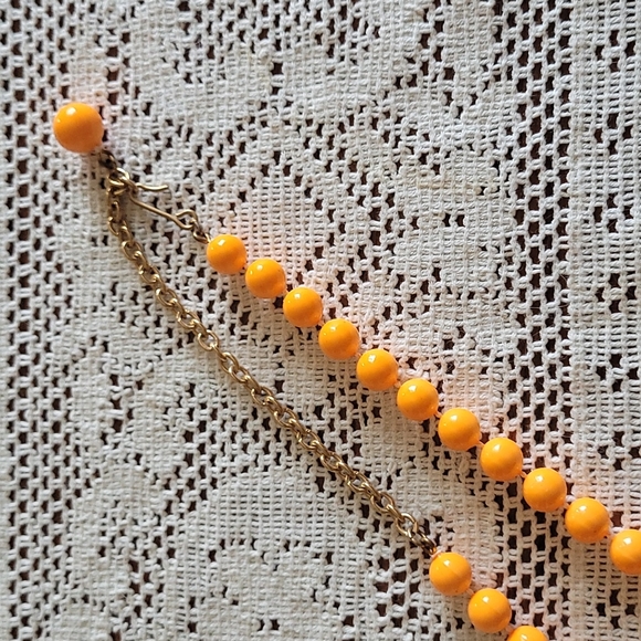 Tangerine orange beaded necklace - Picture 2 of 7